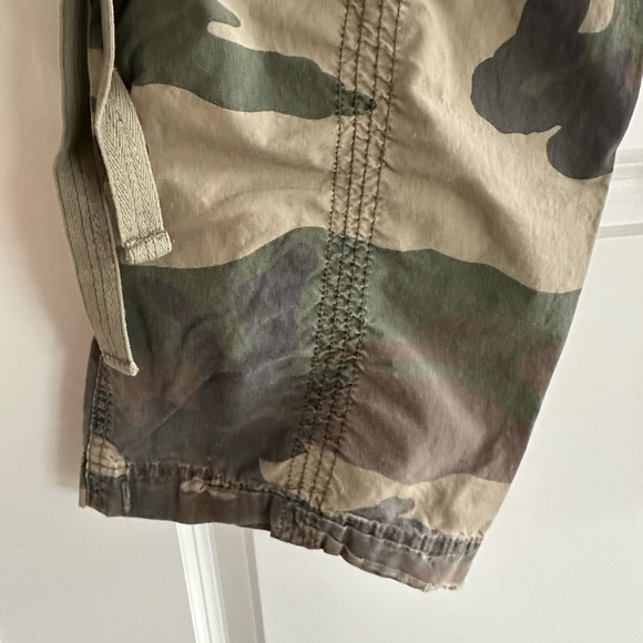 Abercrombie + Fitch Vintage Y2K Baggy Cargo Camo Pants - Picture 10 of 14